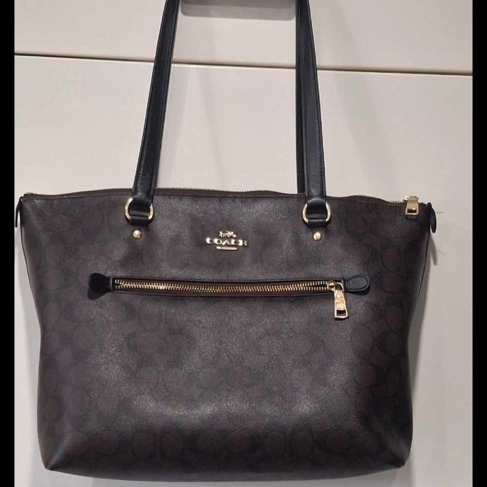 SOLD- Authentic Coach Brown Tote Bag - excellent condition - Picture 6 of 8